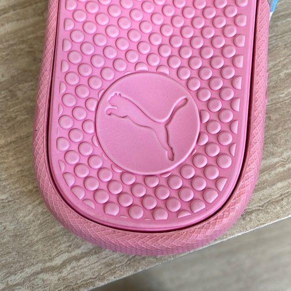 PUMA UEC Girls Size 11 Pool Slide Sandal Pink Purple Blue White Tie-dye pattern - Picture 5 of 10